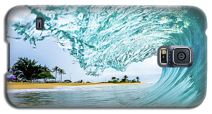 Sandy beach backyard - Phone Case